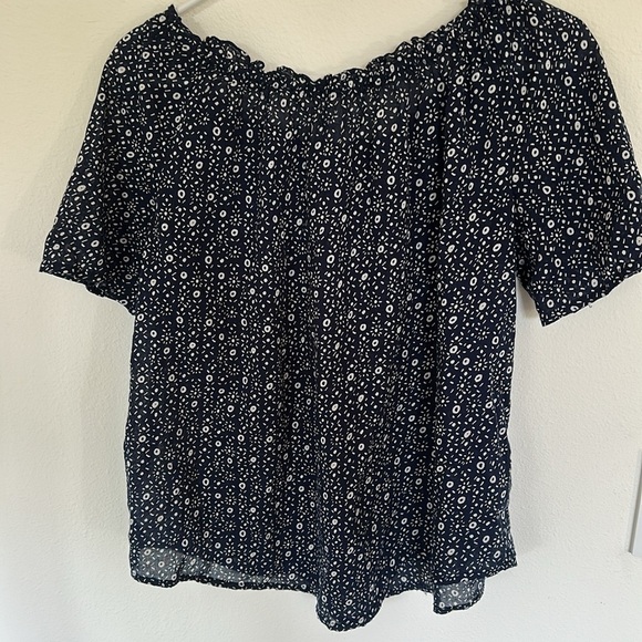 Velvet by Graham and Spencer blue/white top, small 100% cotton feminine romantic - Picture 7 of 7
